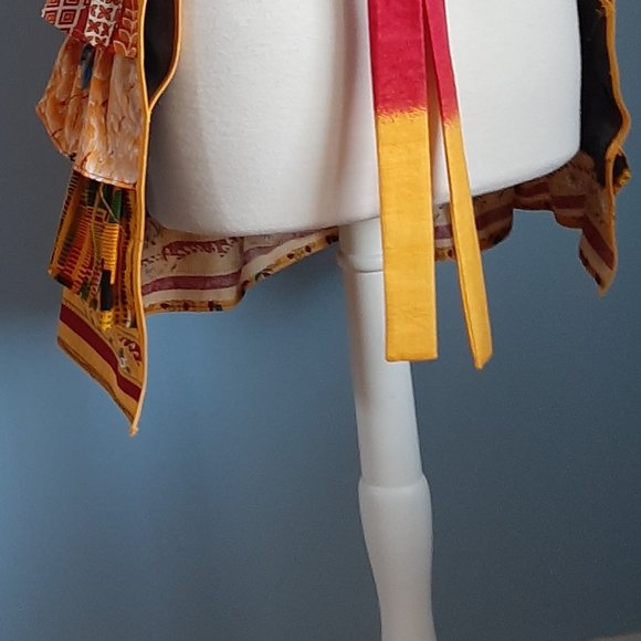 Flirty - Artsy Entertaining Apron / Ruffles / Size L - Picture 7 of 8